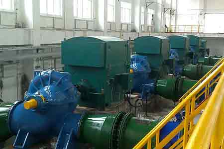 KPS係列單級雙吸離心（xīn）泵在新疆慶華煤化公司煤製天（tiān）然氣（qì）項目循環水裝置使用現場