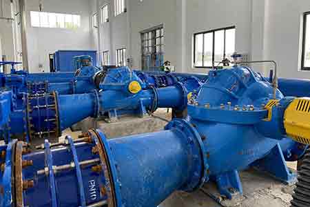 KPS係列單級雙吸離心泵在（zài）上饒（ráo）自來水空港新城10萬噸水（shuǐ）廠使用現（xiàn）場（chǎng）