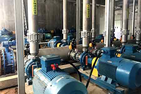 KCC係（xì）列（liè）化（huà）工（gōng）離心泵和KPS係列單級雙吸離心泵在三水佳利達汙水處（chù）理有限公司使用現（xiàn）場