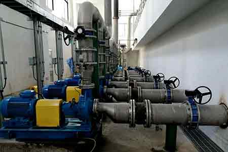 KCC係列（liè）化工離（lí）心泵在浙江獨山能源有限（xiàn）公司使用現場