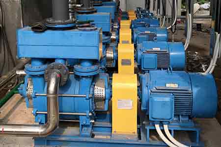 媚娘直播液環泵（bèng）在江門南字食品（pǐn）真空結（jié）晶車間使用現場